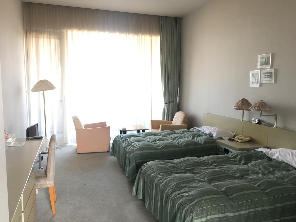 Miyazaki Kokusai Kuko Country Club Lodge Экстерьер фото