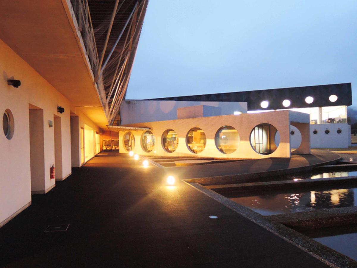 Miyazaki Kokusai Kuko Country Club Lodge Экстерьер фото